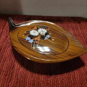 Vintage Westland Serving Dish Lacquered Black/Faux Wood Floral Raised Petals Lid